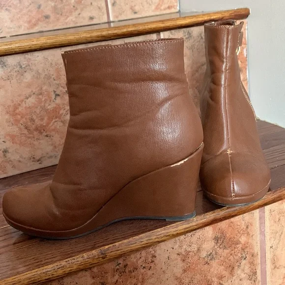 Pesaro Booties - Picture 3 of 4